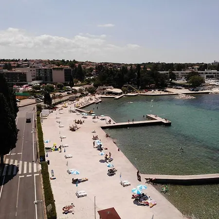 Kampac Sa 3 Spavace Sobe * Poreč
